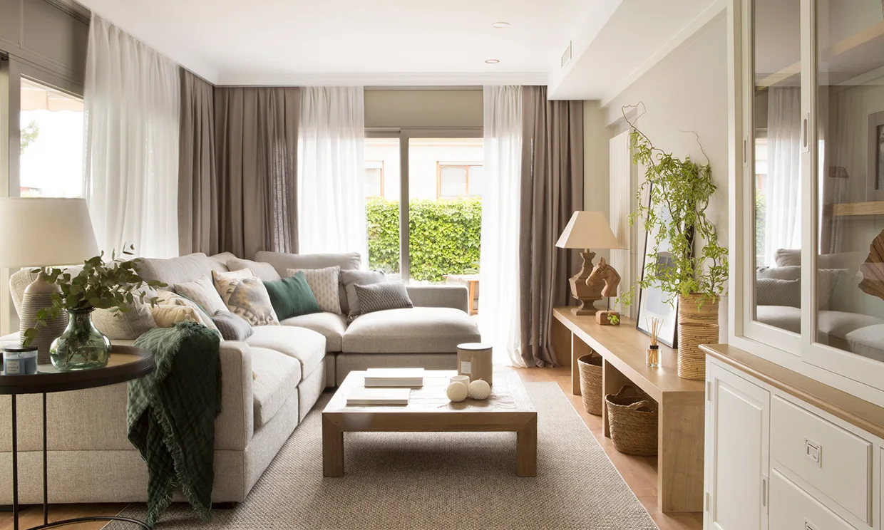 Salon decorado en tonos beige